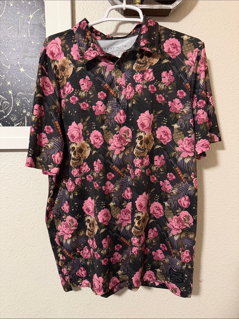 Grunt Style Shirt Mens Large Performance Golf Polo Pink Floral And Skulls